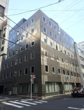 STビルの外観