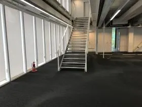 Harbor Premiumビルの外観