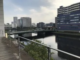 Harbor Premiumビルの外観