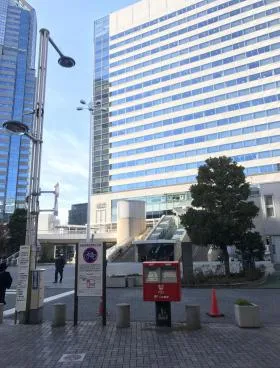 Regolith品川駅前BLDG.ビルの外観