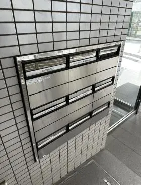 塔文社ビルの外観