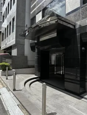 塔文社ビルの外観