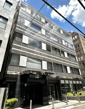 塔文社ビルの外観