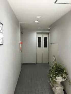 西新橋スタービルの外観