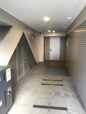 アブレスト島津山の外観