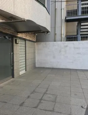 アブレスト島津山の外観