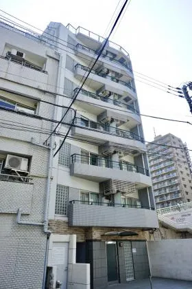 アブレスト島津山の外観
