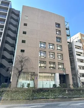 タゴシンビルの外観