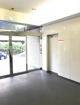 正進社ホールディングスビルの外観