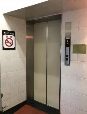 東洋ビルの外観