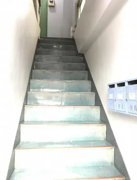 ハトヤビルの外観