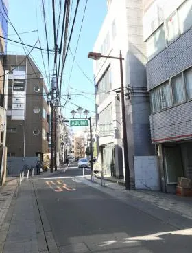 ハトヤビルの外観