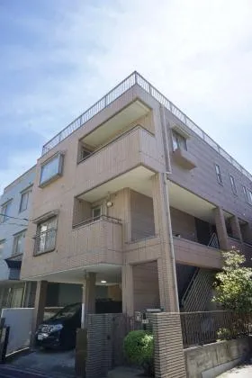 坂巻ビルの外観