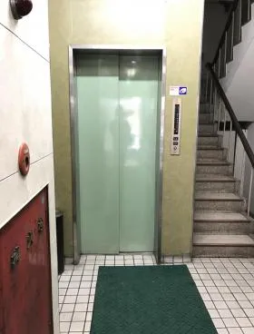 葉梨ビルの外観
