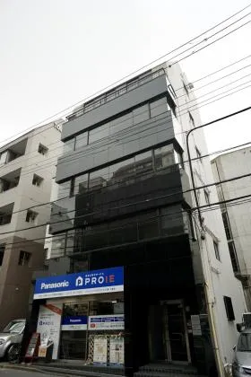 東山ビルの外観