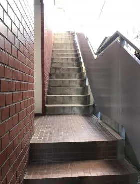 グランポート南青山ビルの外観