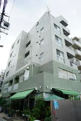 LOTUS SAKAEビルの外観