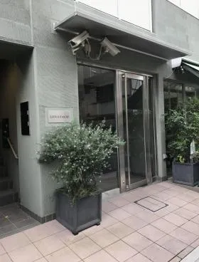 LOTUS SAKAEビルの外観