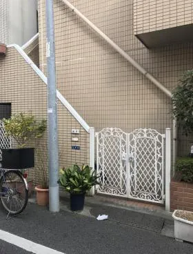 根岸ビルの外観