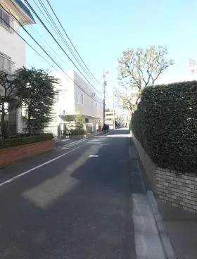 秀和青南レジデンスの外観