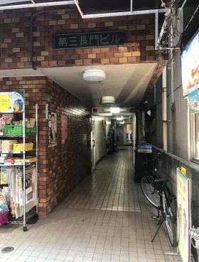 第3長門ビルの外観