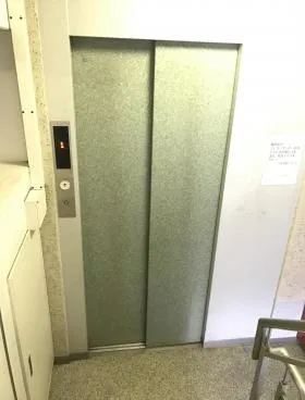 赤坂ファイブビルの外観