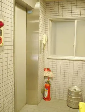 戸塚ビルの外観