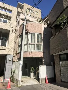 A-9thビルの外観