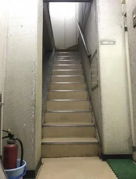 SKビルの外観
