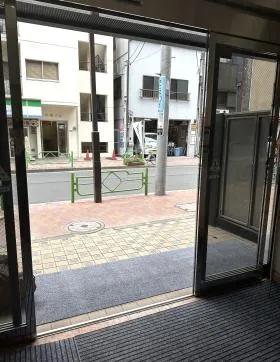 とらい館の外観