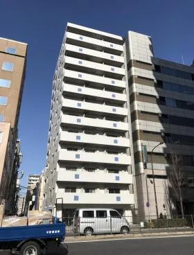 カスタリア新富町ビルの外観