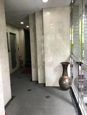 新宿スパイアビルの外観