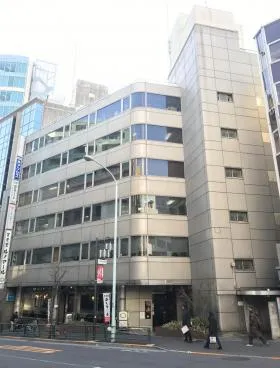 代々木ユーアイビルの外観