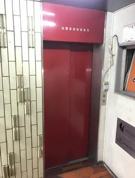 福富ビルの外観