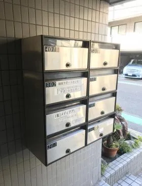 笹塚KNビルの外観