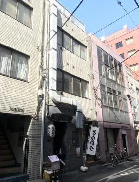 盛重ビルの外観