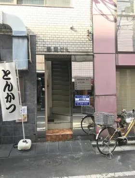 盛重ビルの外観