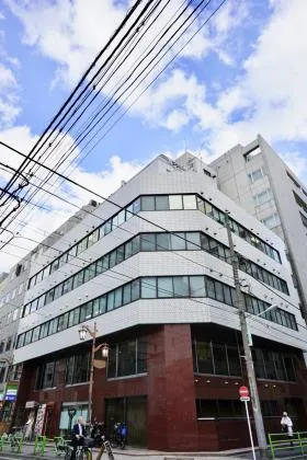 八丁堀FRONTの外観