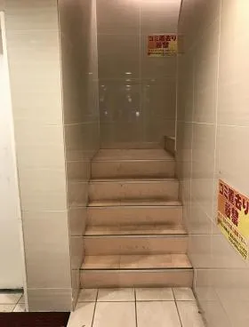 DKY12ビルの外観