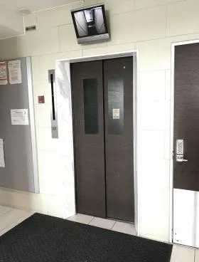 ドミール池袋ビルの外観