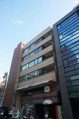 S.HARUYAMAビルの外観