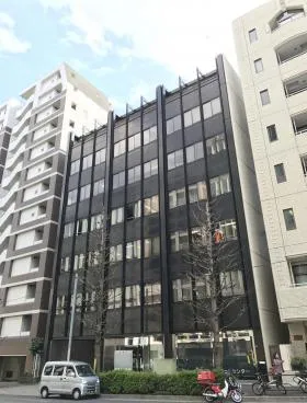 めっきセンタービルの外観