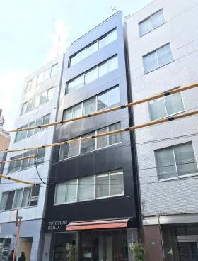 TOYOTOMIビルの外観