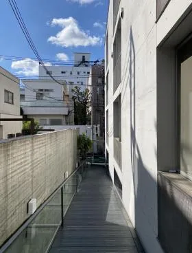 代官山イルテンポビルの外観