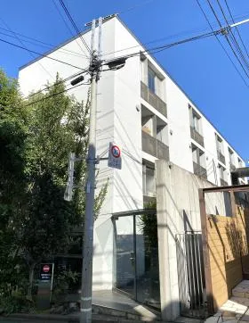 代官山イルテンポビルの外観