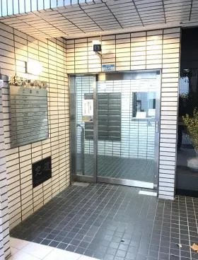 築地ホワイトビルの外観