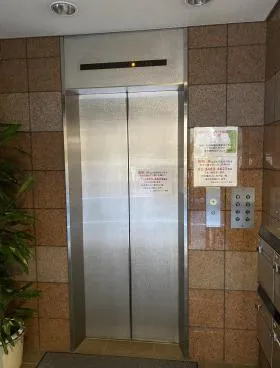 市原ビルの外観