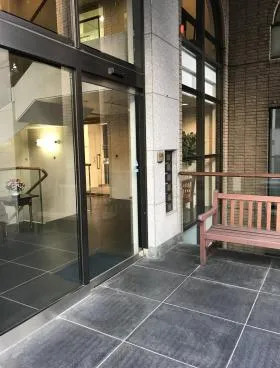 マヤ信濃町三番館の外観