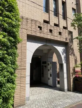 マヤ信濃町三番館の外観