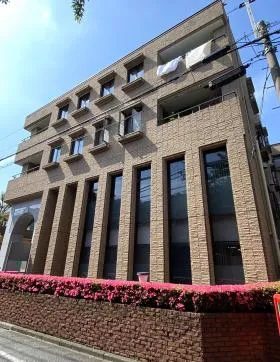 マヤ信濃町三番館の外観